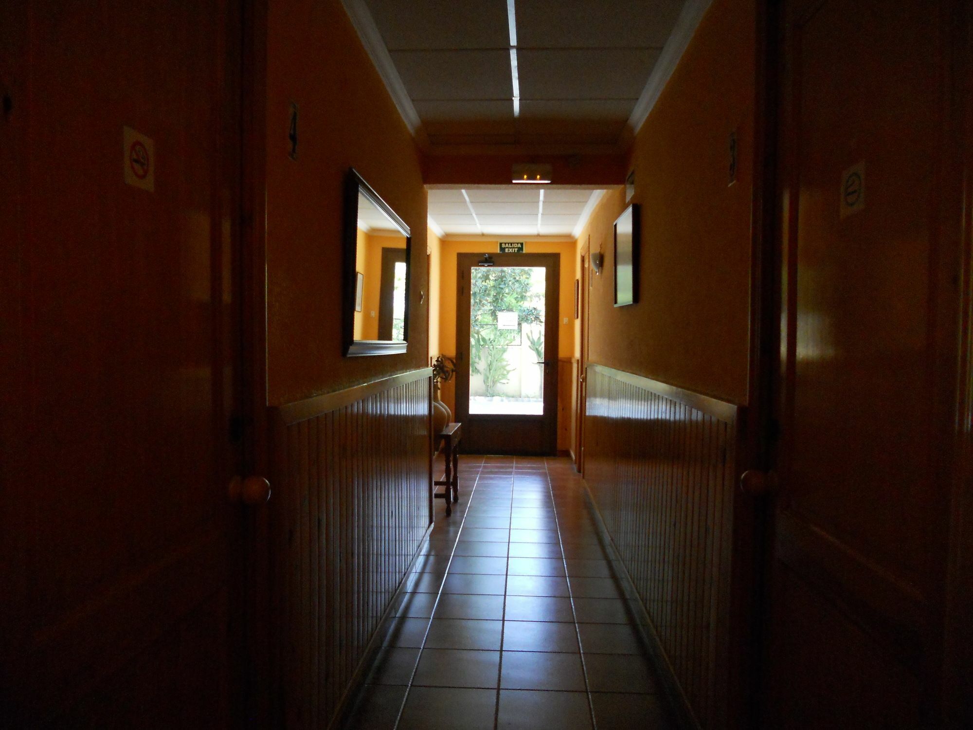 Hostal El Callejon Tarragona Exteriér fotografie